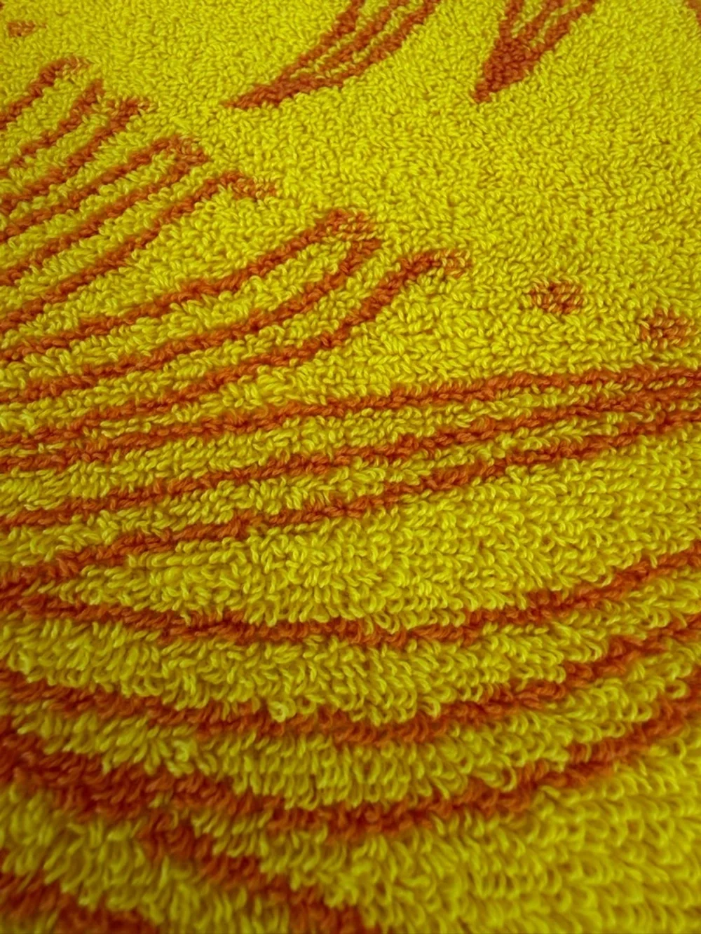 Costco Oversized Beach Towel Blazing Suns Orange Yellow 39x67 Soft 100% Cotton